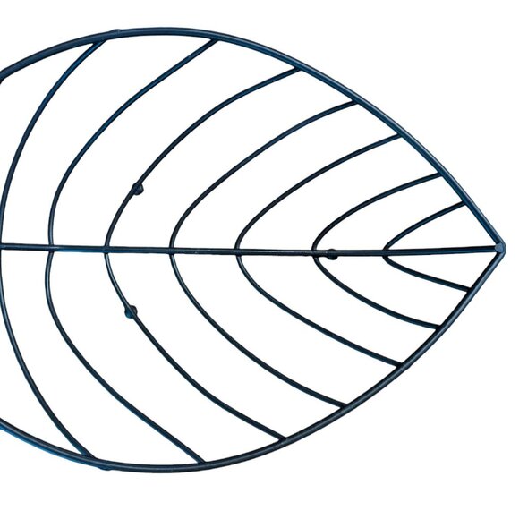 Metal Leaf Shape Basket - Picture 1 of 5